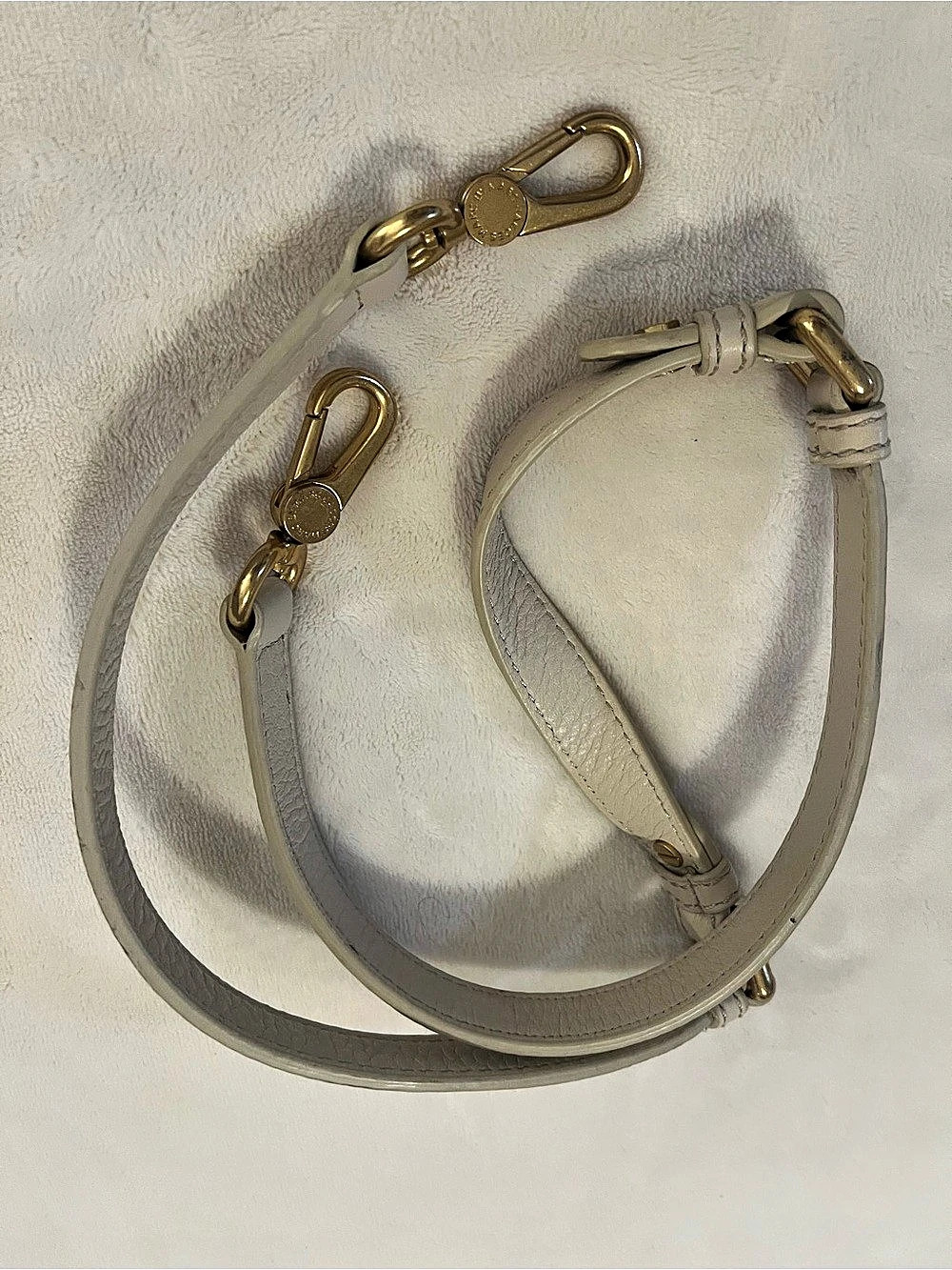🩷Marc by Marc Jacobs Gray Shoulder Bag Strap Gold-Tone Hardware💚